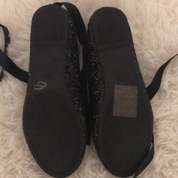 Ballet flats/ slip ons - Picture 3 of 6